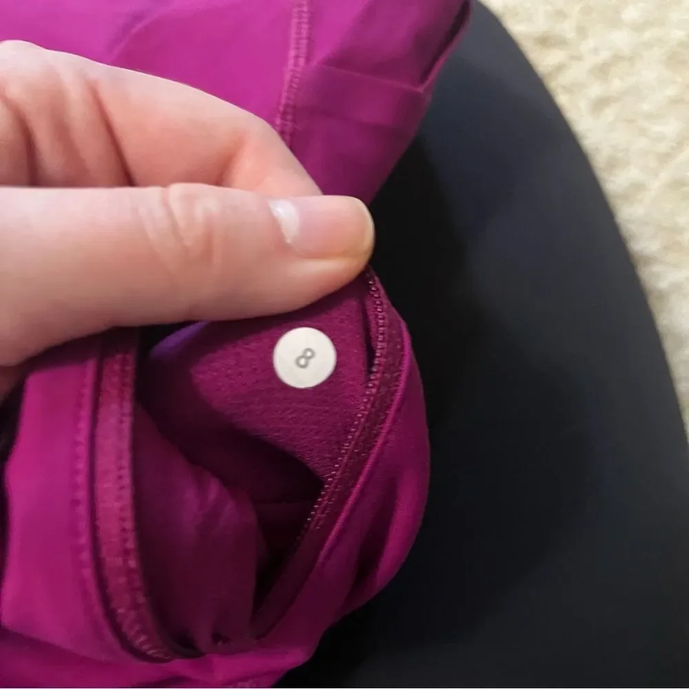 lululemon magenta 21